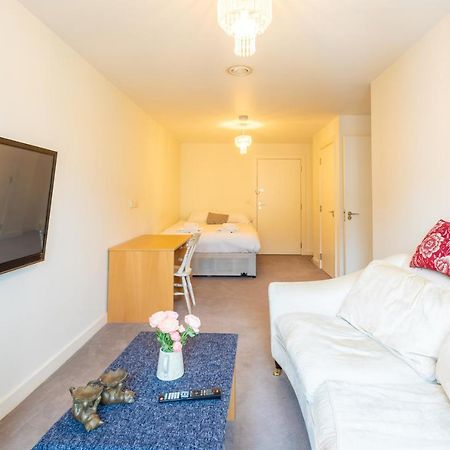 Amazing Modern 2 Bedroom Flat In Greenwich For 4 People 런던 외부 사진