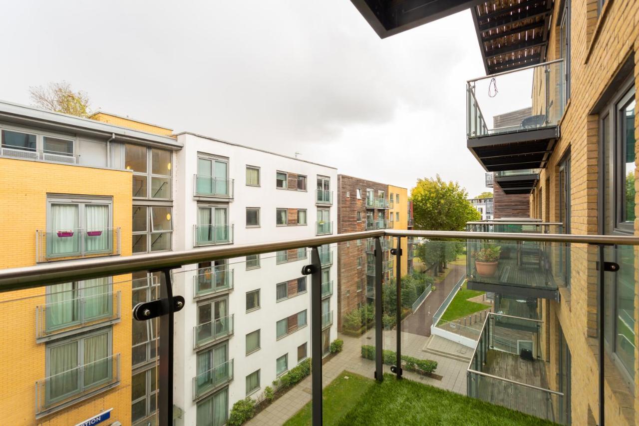 Amazing Modern 2 Bedroom Flat In Greenwich For 4 People 런던 외부 사진