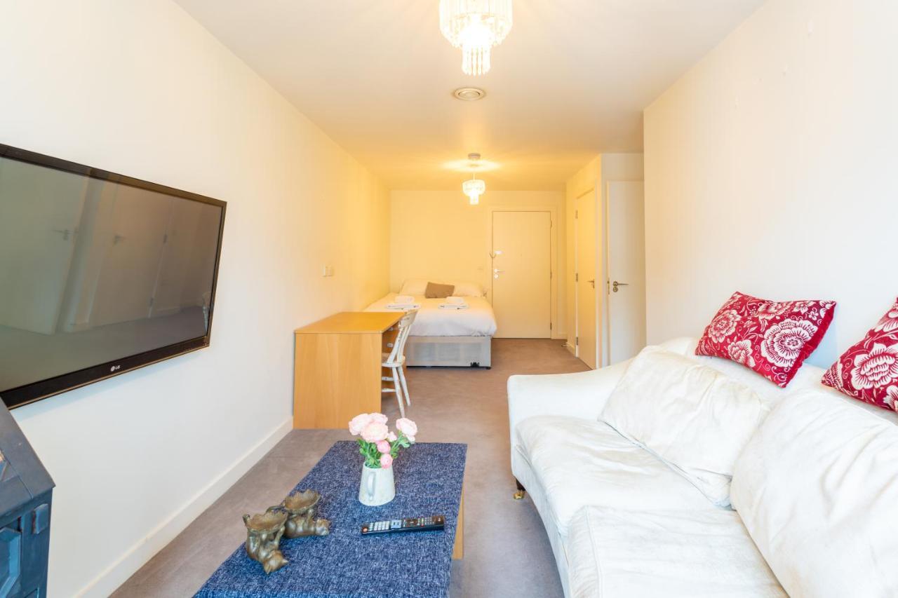 Amazing Modern 2 Bedroom Flat In Greenwich For 4 People 런던 외부 사진