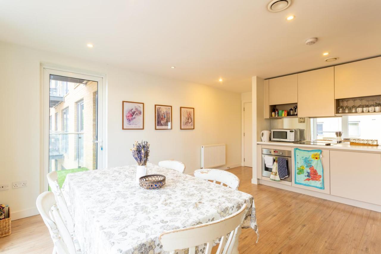 Amazing Modern 2 Bedroom Flat In Greenwich For 4 People 런던 외부 사진