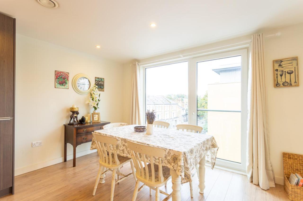 Amazing Modern 2 Bedroom Flat In Greenwich For 4 People 런던 외부 사진